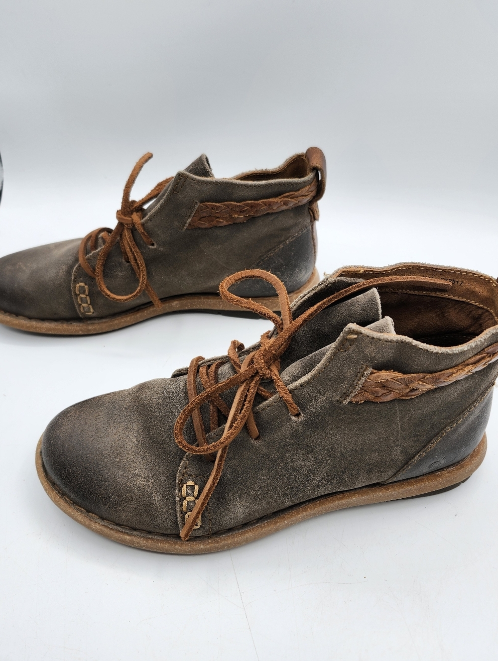 Born VTG Inspired Brown Suede Lace-Up Ankle Walking Boots with Braided Trim 8 - Picture 8 of 9